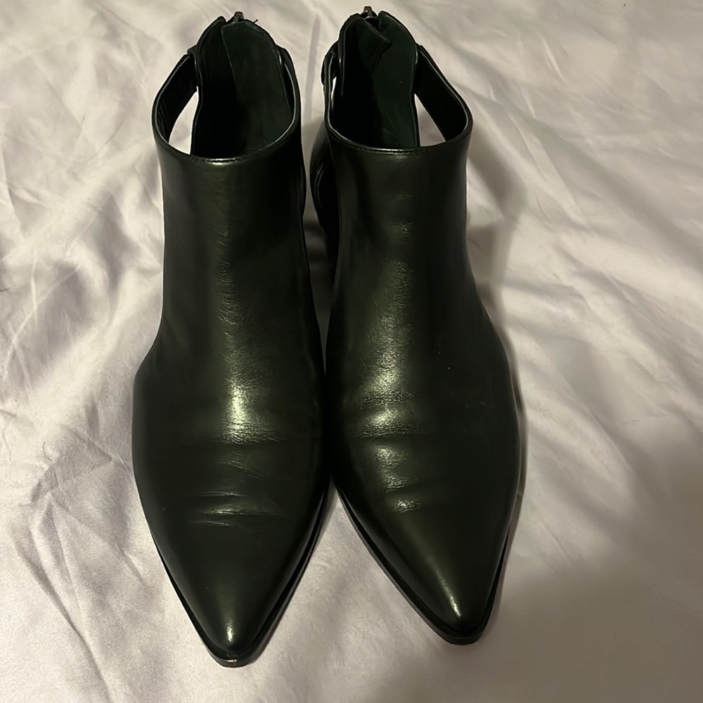 Sole Society, black bootie, size 8.5, EUC